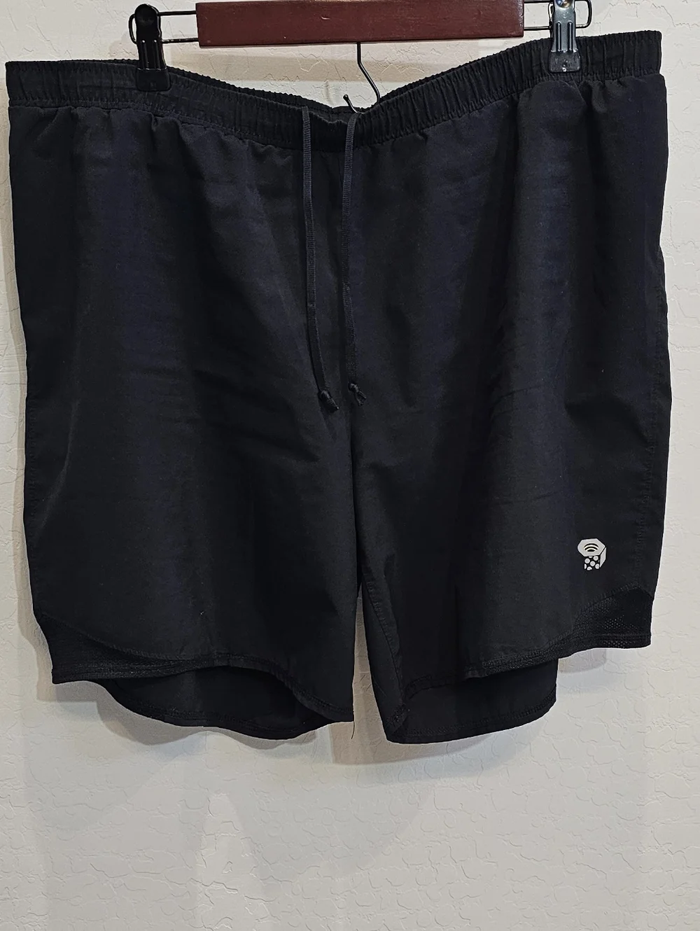 Mountain Hardwear lightweight athletic